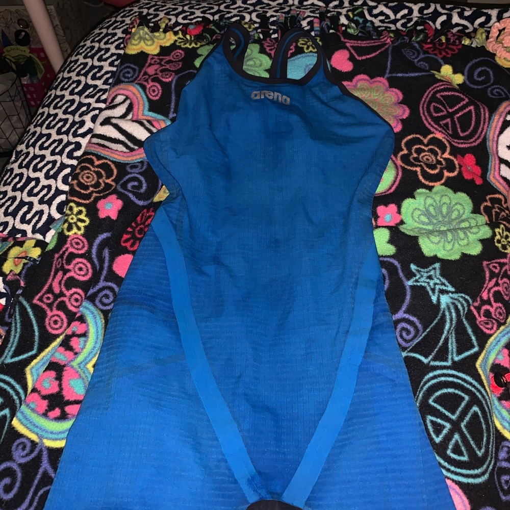 Women’s arena carbon flex open back tech suit
